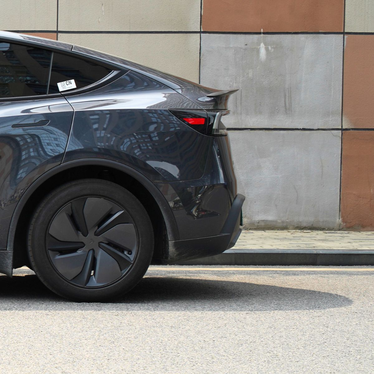 Performance Style Dry Carbon Fiber Spoiler for Model Y Juniper 2025+ |