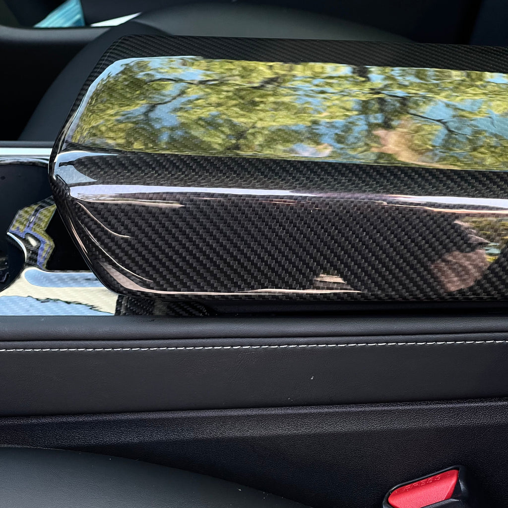 Model Y / 3 Armrest Cover - Dry Carbon Fiber Interior Mods