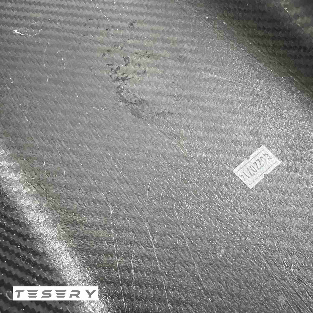 Model Y / 3 Armrest Cover - Dry Carbon Fiber Interior Mods