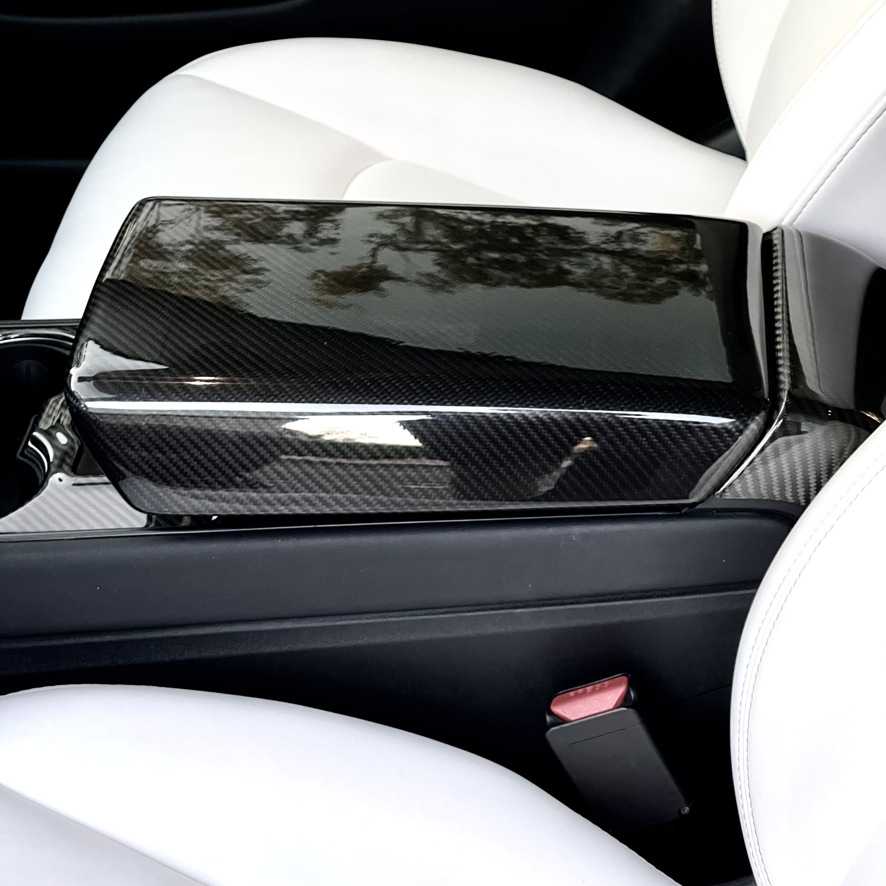 Model Y / 3 Armrest Cover - Dry Carbon Fiber Interior Mods