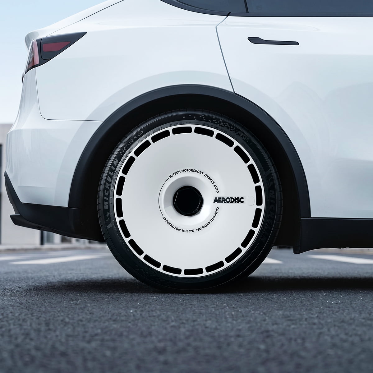 Aero DISC Wheel Covers for Model Y / Model 3 Highland