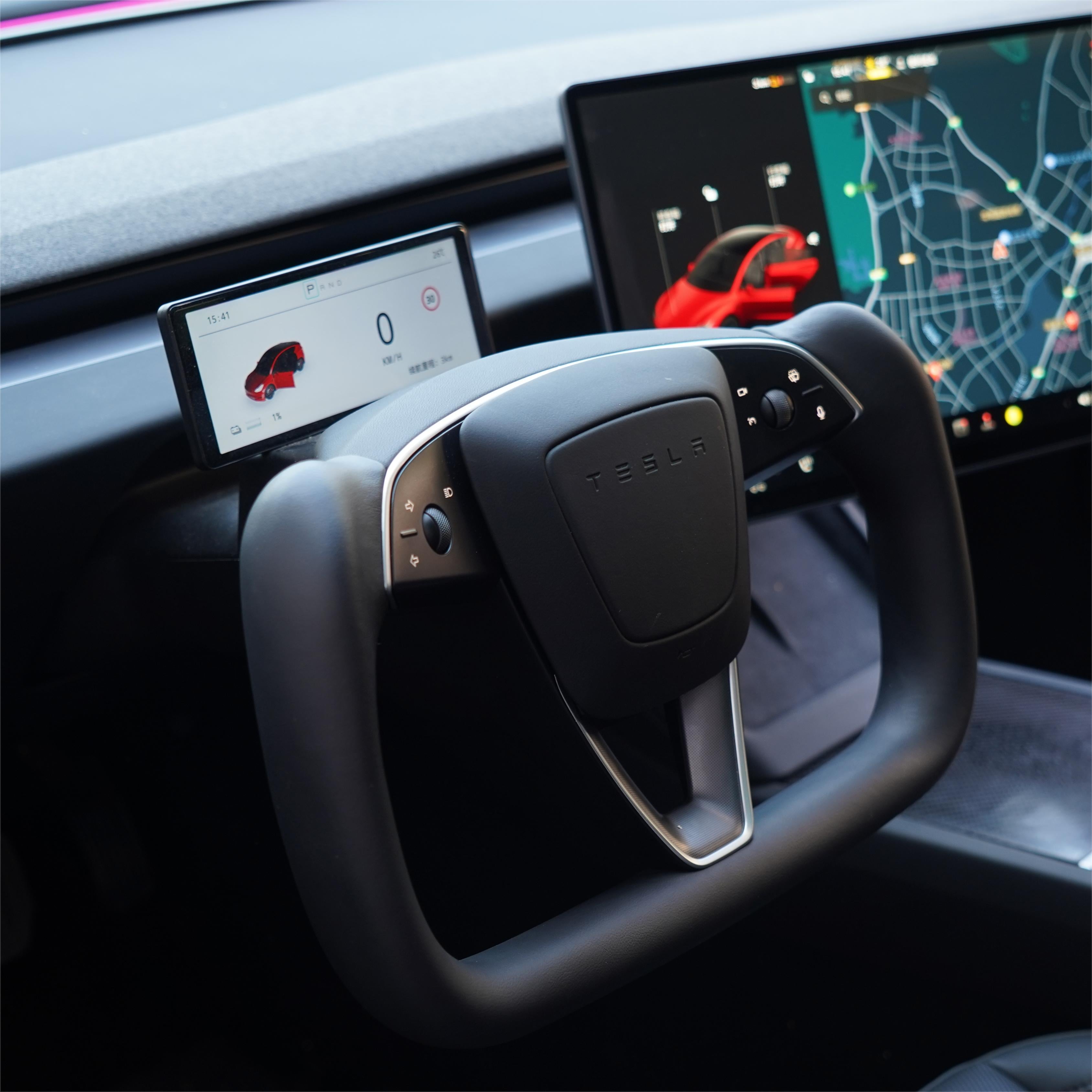 Model 3 Highland / Model Y Juniper Yoke Plaid Steering Wheel