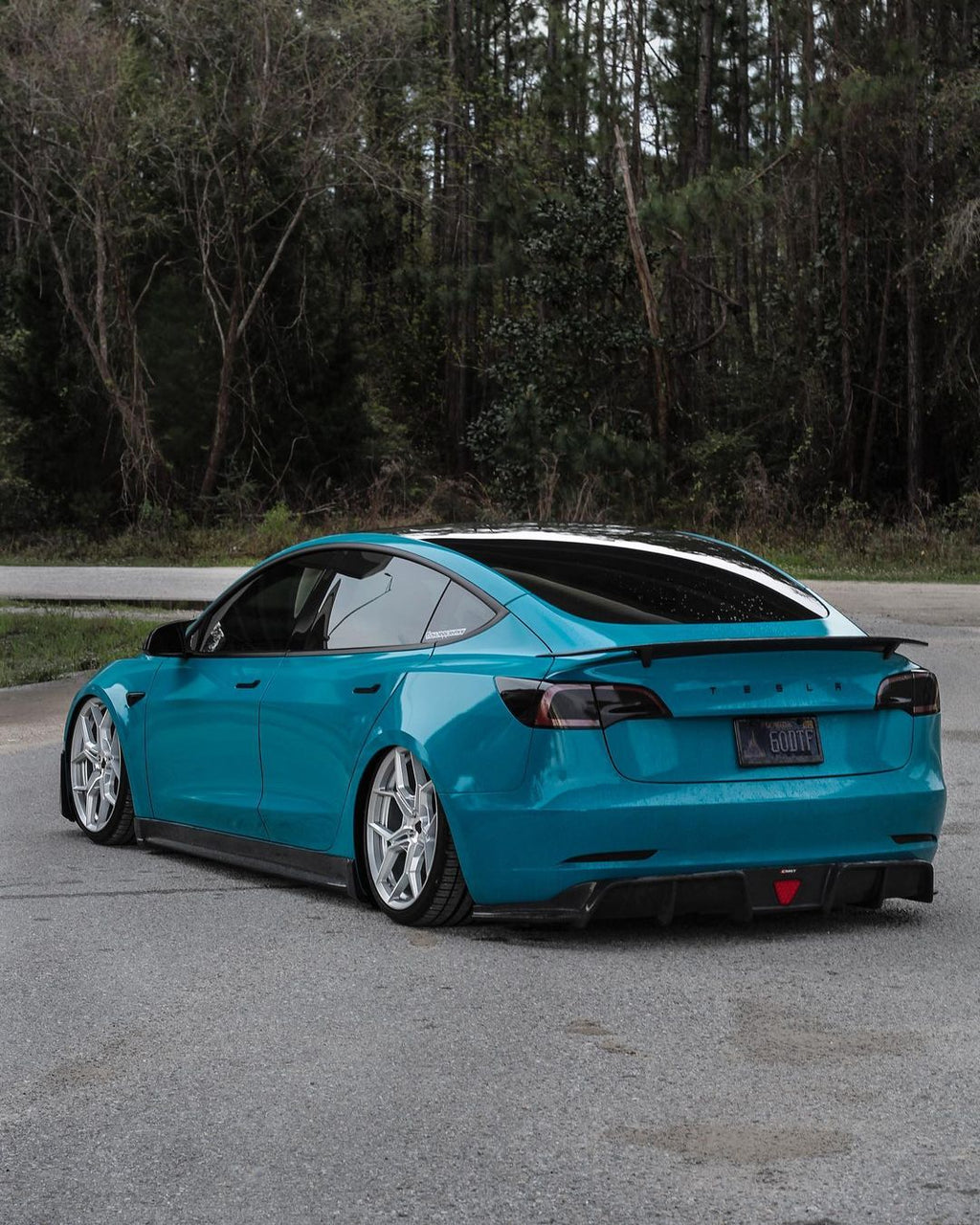 Tesla Model 3 Carbon Fiber Rear Spoiler Ver.3