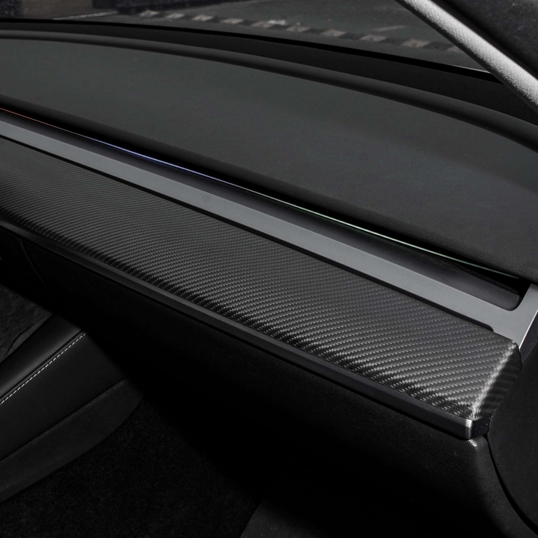 Tesla Model 3 / Y Dashboard Cover - Dry Carbon Fiber Interior Mods